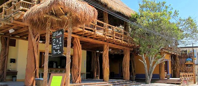 Plaza Comercial El Pueblito, Holbox