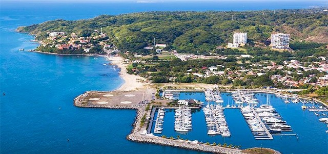 Playa de la Cruz, La Cruz de Huanacaxtle