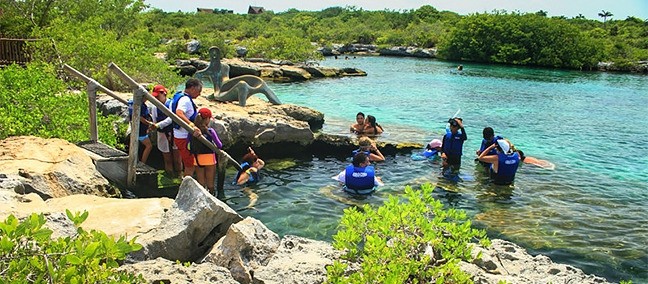 Laguna Yal-ku, Akumal