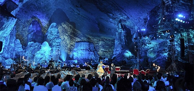 Grutas de Cacahuamilpa, Taxco