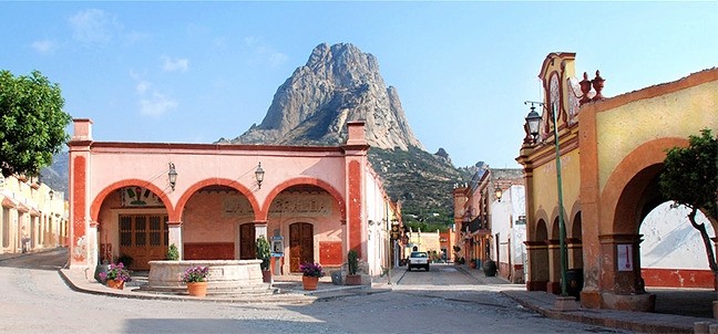 La Peña de Bernal (Monolith)