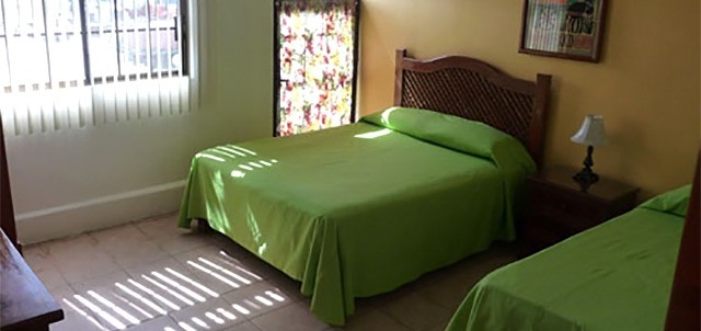 Brennan, Puerto San Carlos