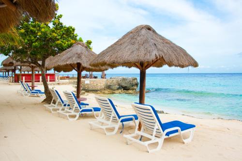 Playa Azul, Cozumel