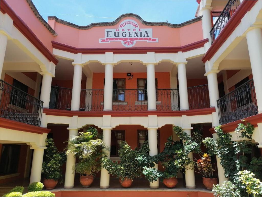 Eugenia, Comitán