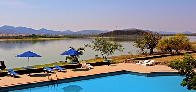 Vida en el Lago, Iguala