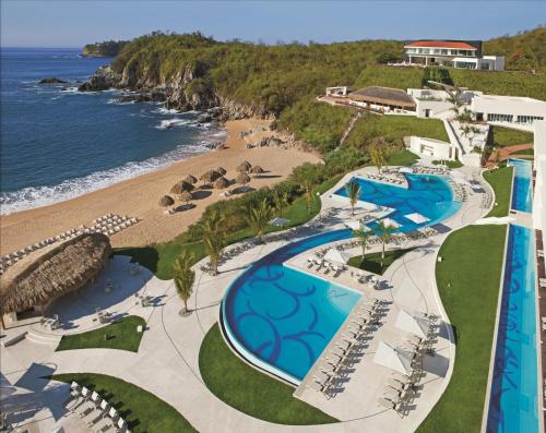 Secrets Huatulco, Huatulco