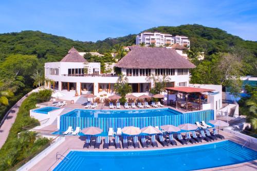 Grand Matlali Riviera Nayarit, La Cruz de Huanacaxtle