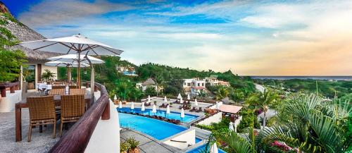 Grand Matlali Riviera Nayarit, La Cruz de Huanacaxtle