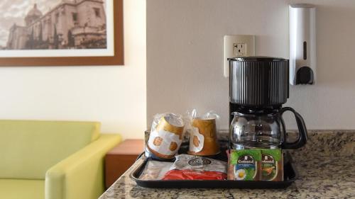 Holiday Inn Express and Suites, Celaya