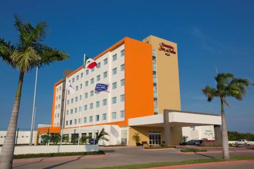 Hampton Inn and Suites by Hilton Paraiso, Paraíso