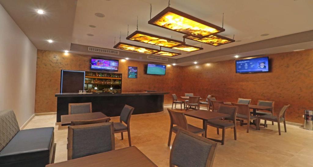Best Western Plus Aeropuerto Monclova - Frontera, Monclova