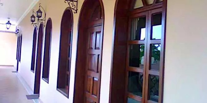 La Antigua Colonial, Cerro Azul