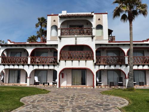 Castillos del Mar, Rosarito